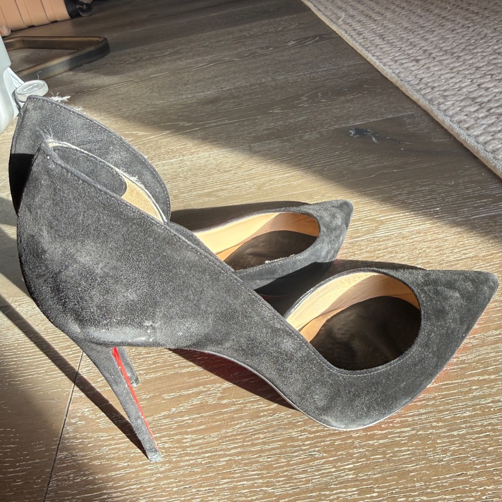 Christian Louboutin Iriza 100 suede pumps - Picture 7 of 8